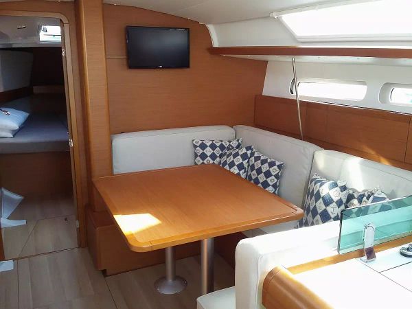 Jeanneau Sun Odyssey 419 | Comanegra