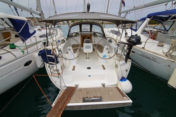 Bavaria Cruiser 37 | Blue Tone