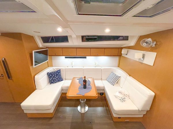 Bavaria Cruiser 56 | Miles