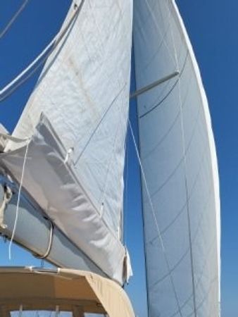 Dufour 525 | Rainbow