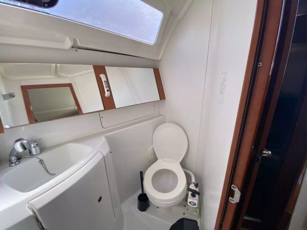 Beneteau Oceanis 37 | Glen Rosa