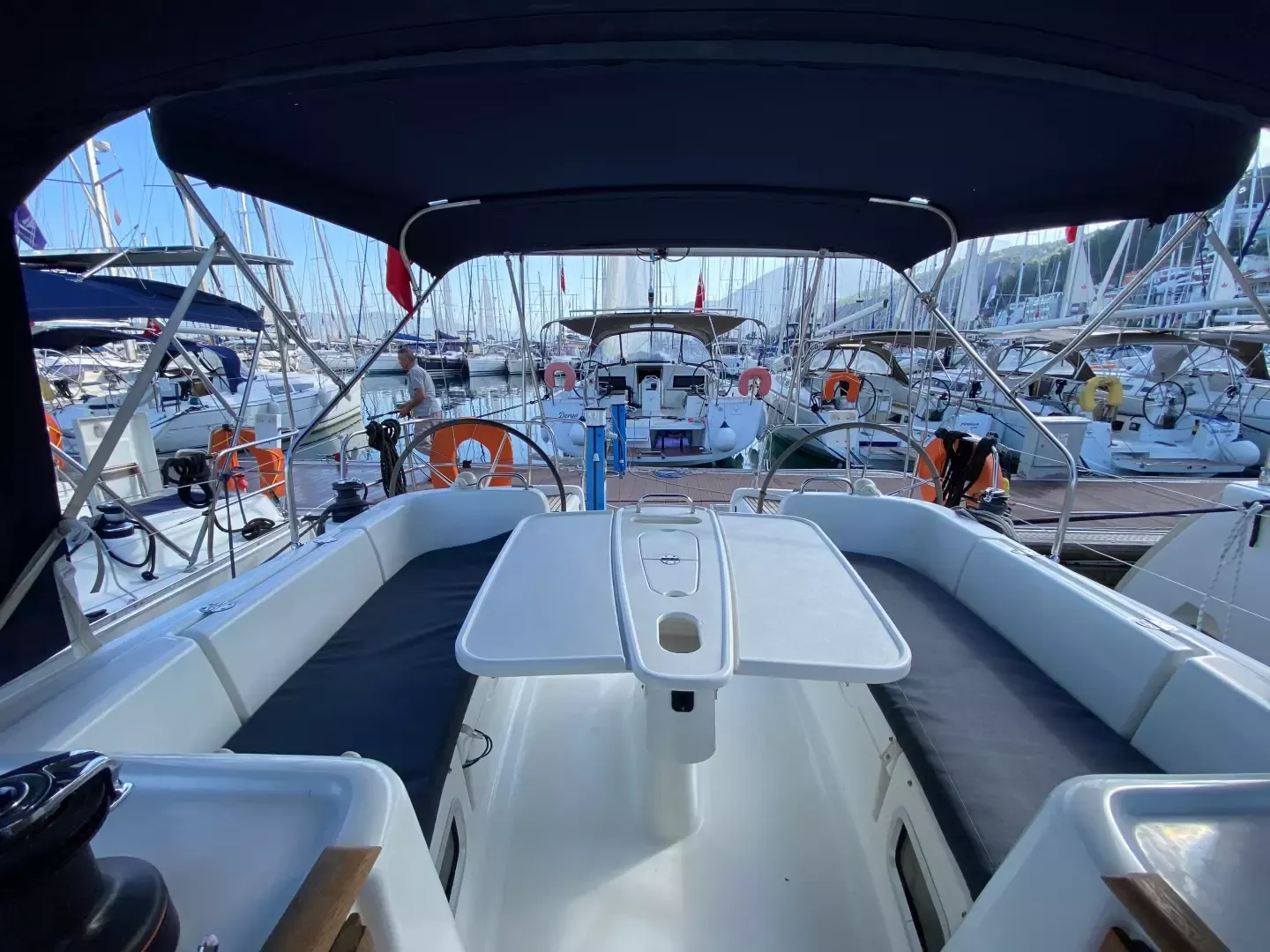 Beneteau Cyclades 39.3 | Six Pack