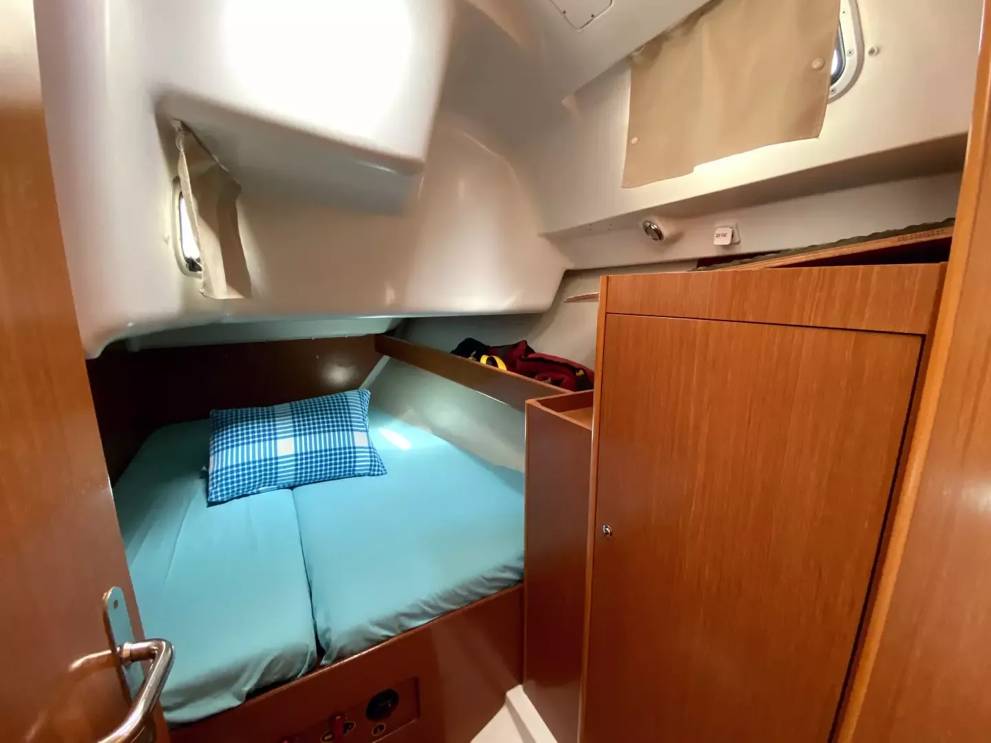Beneteau Cyclades 39.3 | Six Pack