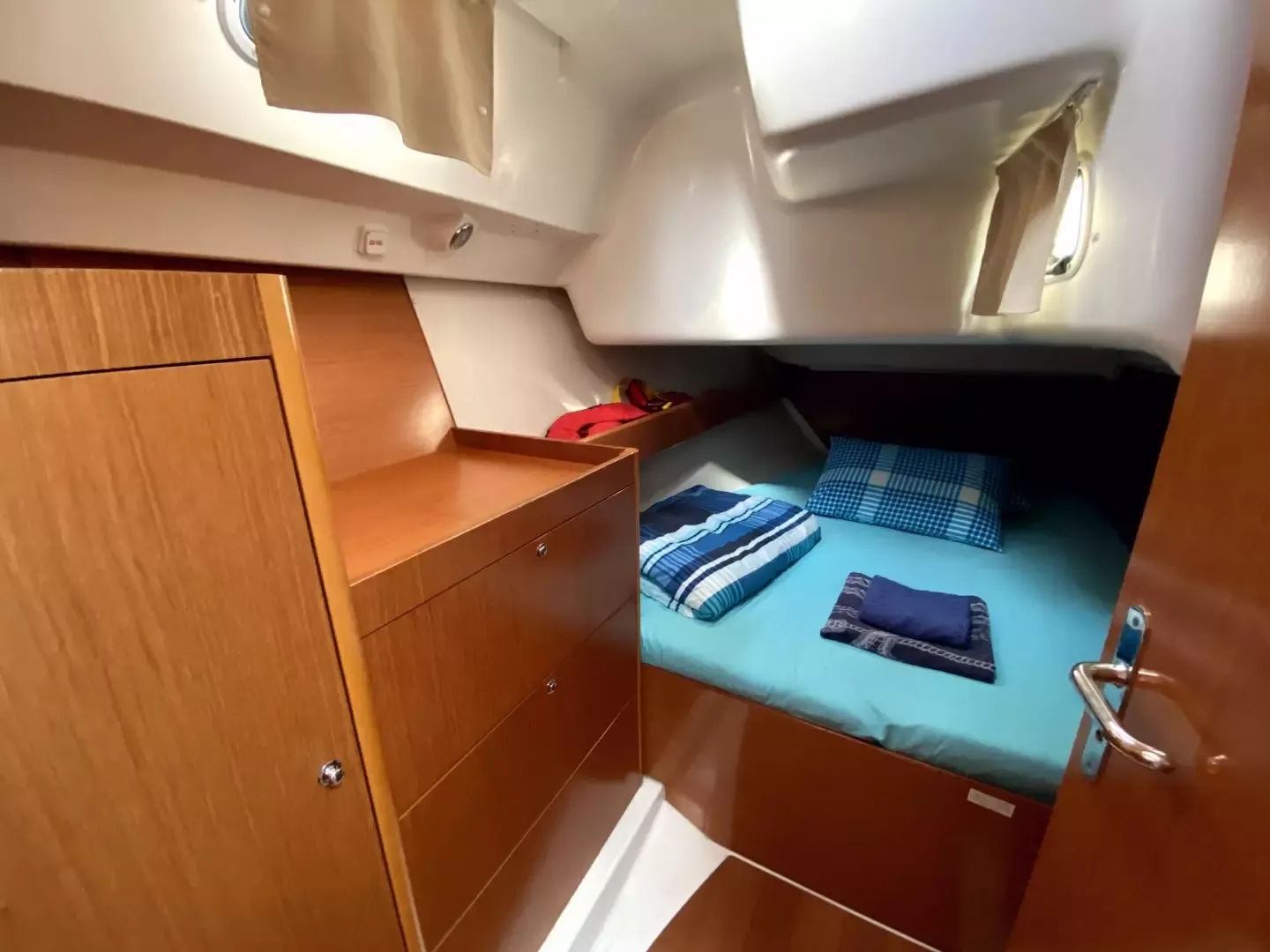 Beneteau Cyclades 39.3 | Six Pack