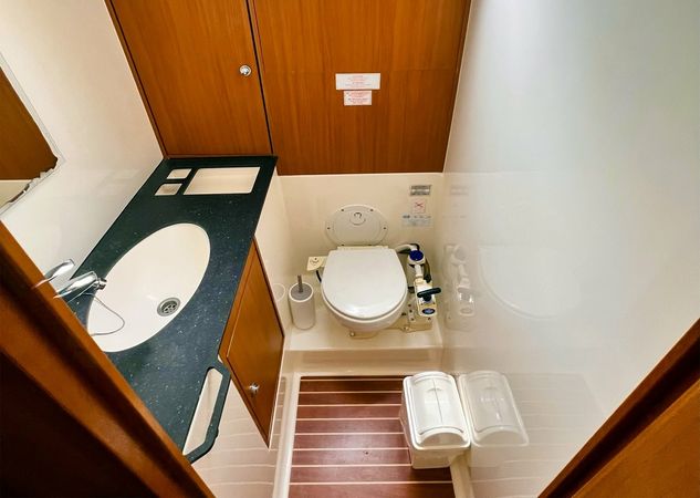 Bavaria Cruiser 45 | Aquaholic