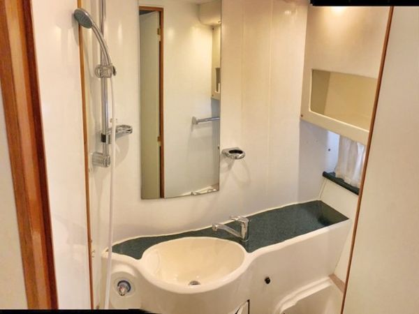 Fairline Phantom 40 | Julia