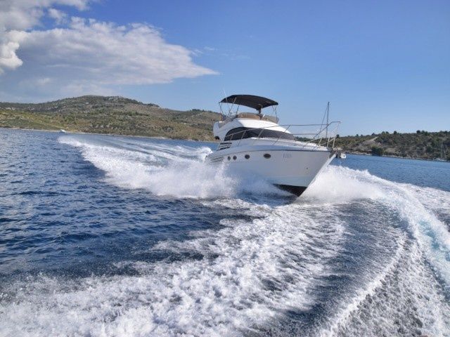 Fairline Phantom 40 | Julia