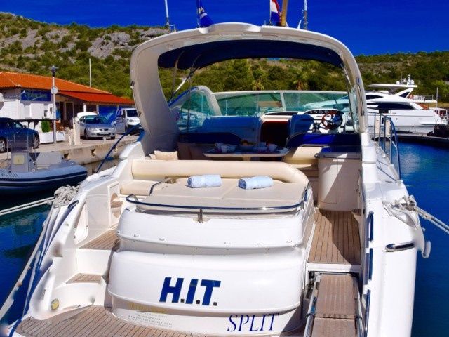 Fairline 48 | H.I.T.