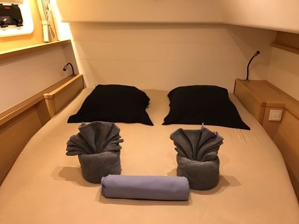 Lagoon 450 S | Belle