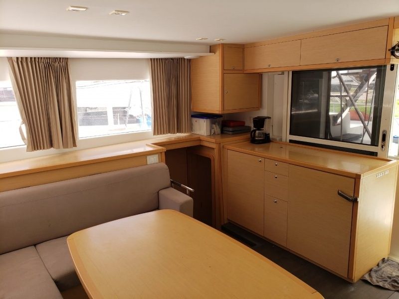 Lagoon 450 S | Belle