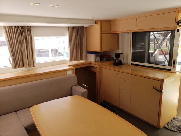 Lagoon 450 S | Belle