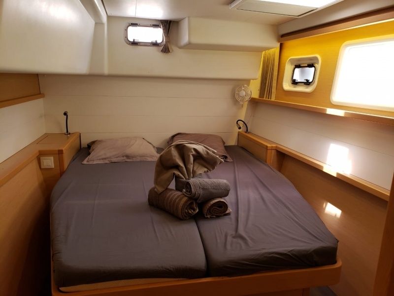 Lagoon 450 S | Belle