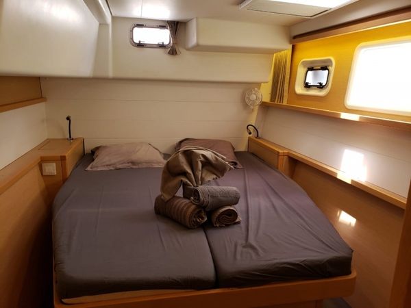 Lagoon 450 S | Belle