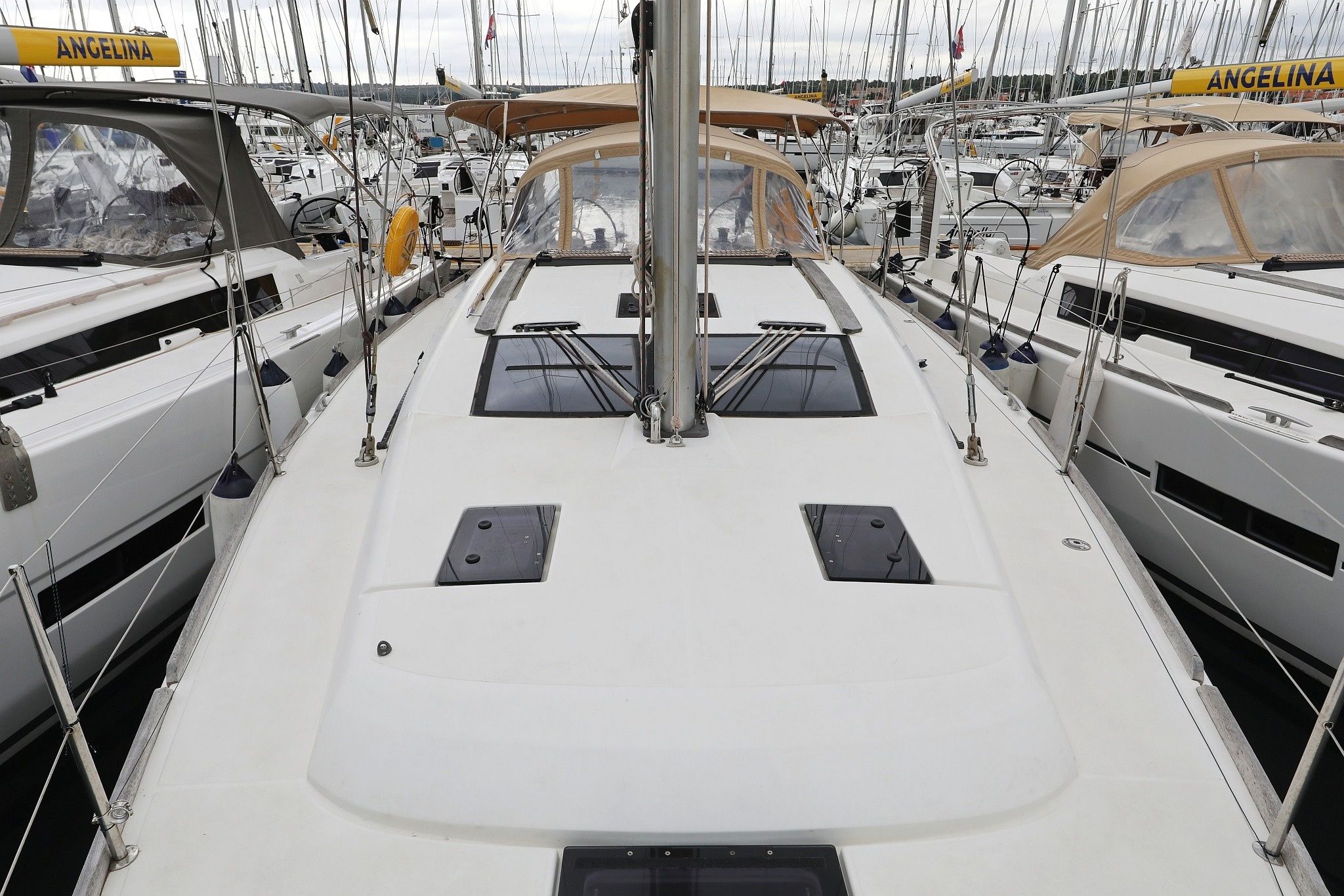 Dufour 412 | Phonix 2