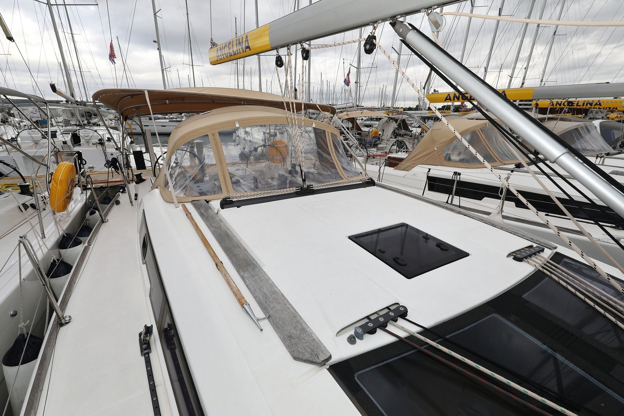 Dufour 412 | Phonix 2