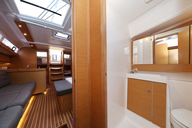 Dufour 412 | Phonix 2