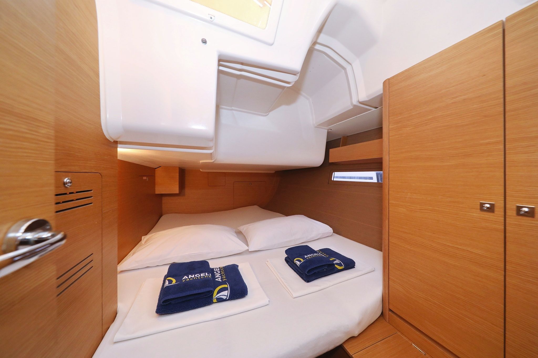 Dufour 412 | Black Pearl