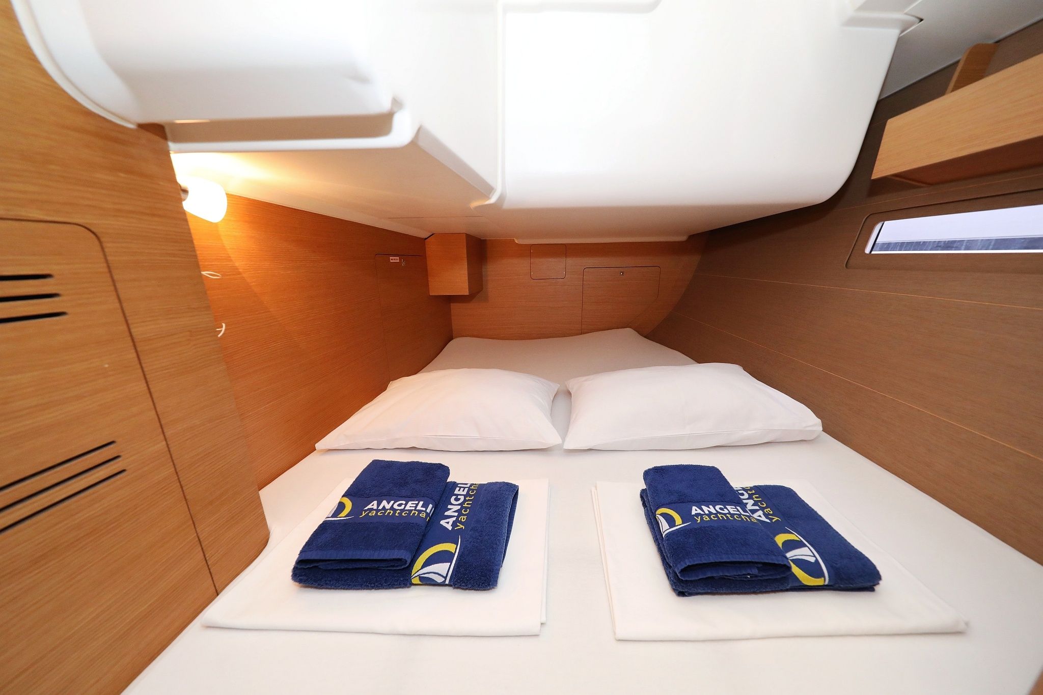 Dufour 412 | Black Pearl