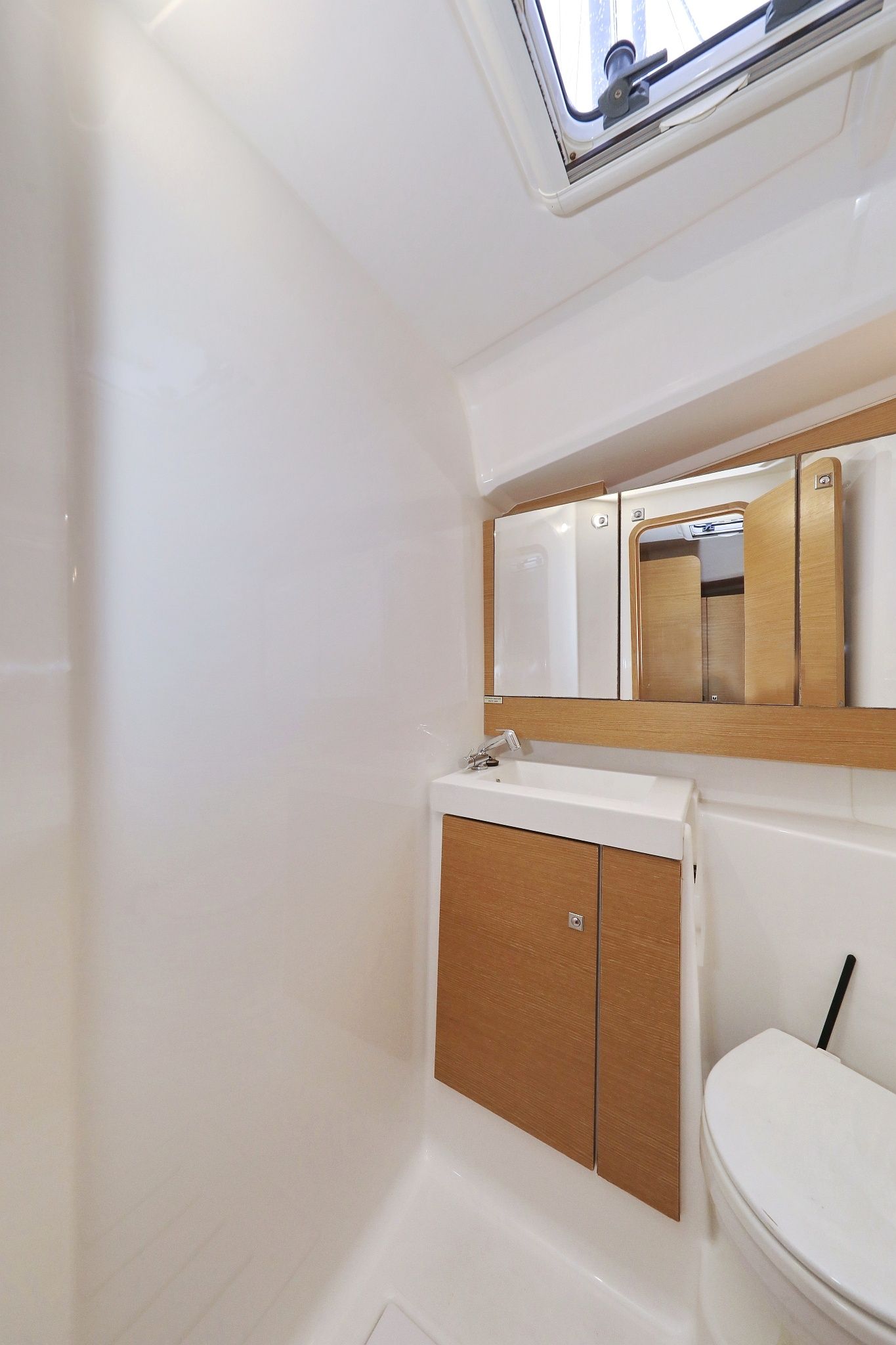 Dufour 412 | 3 Friends