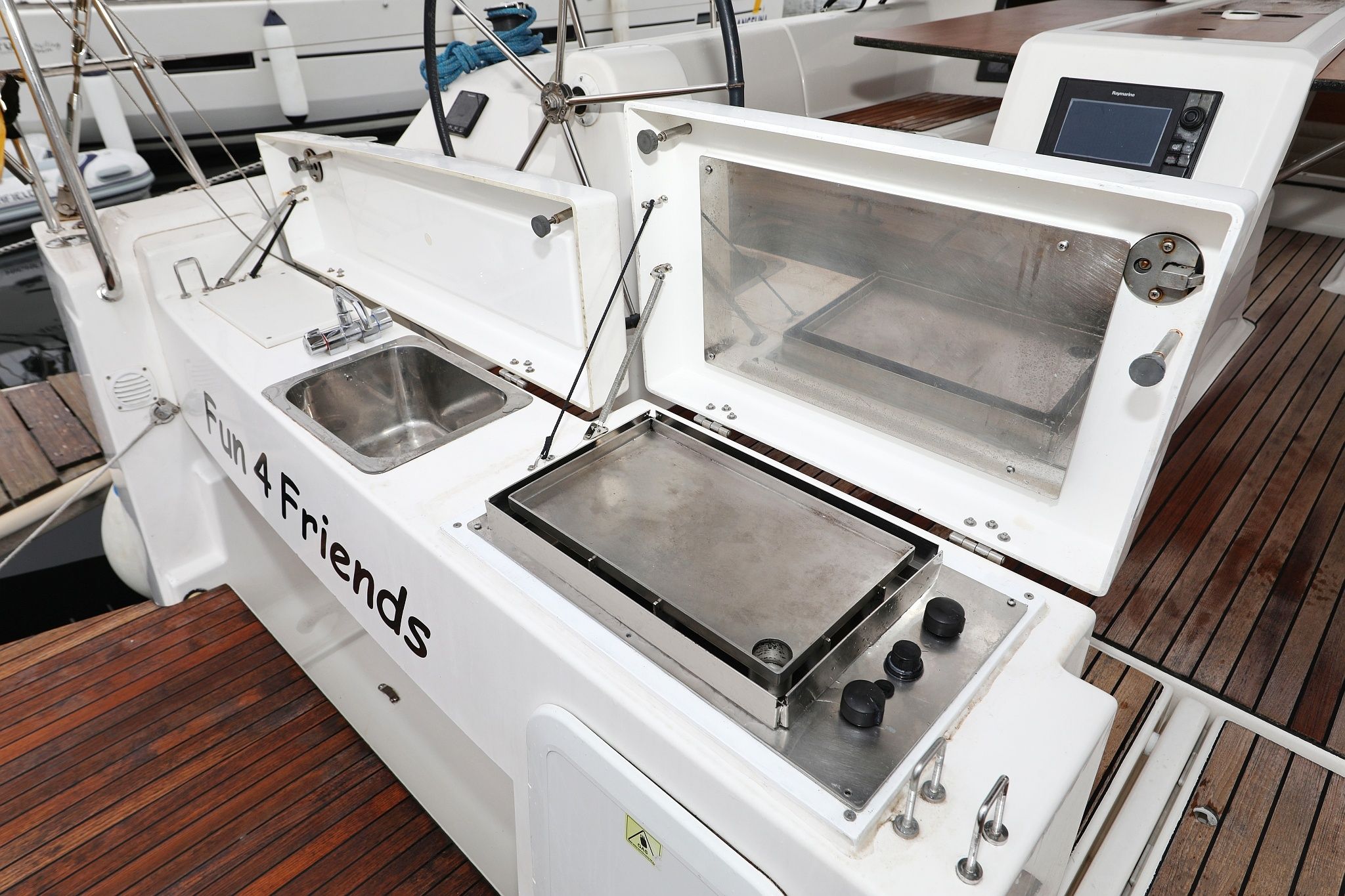 Dufour 412 | Fun 4 Friends