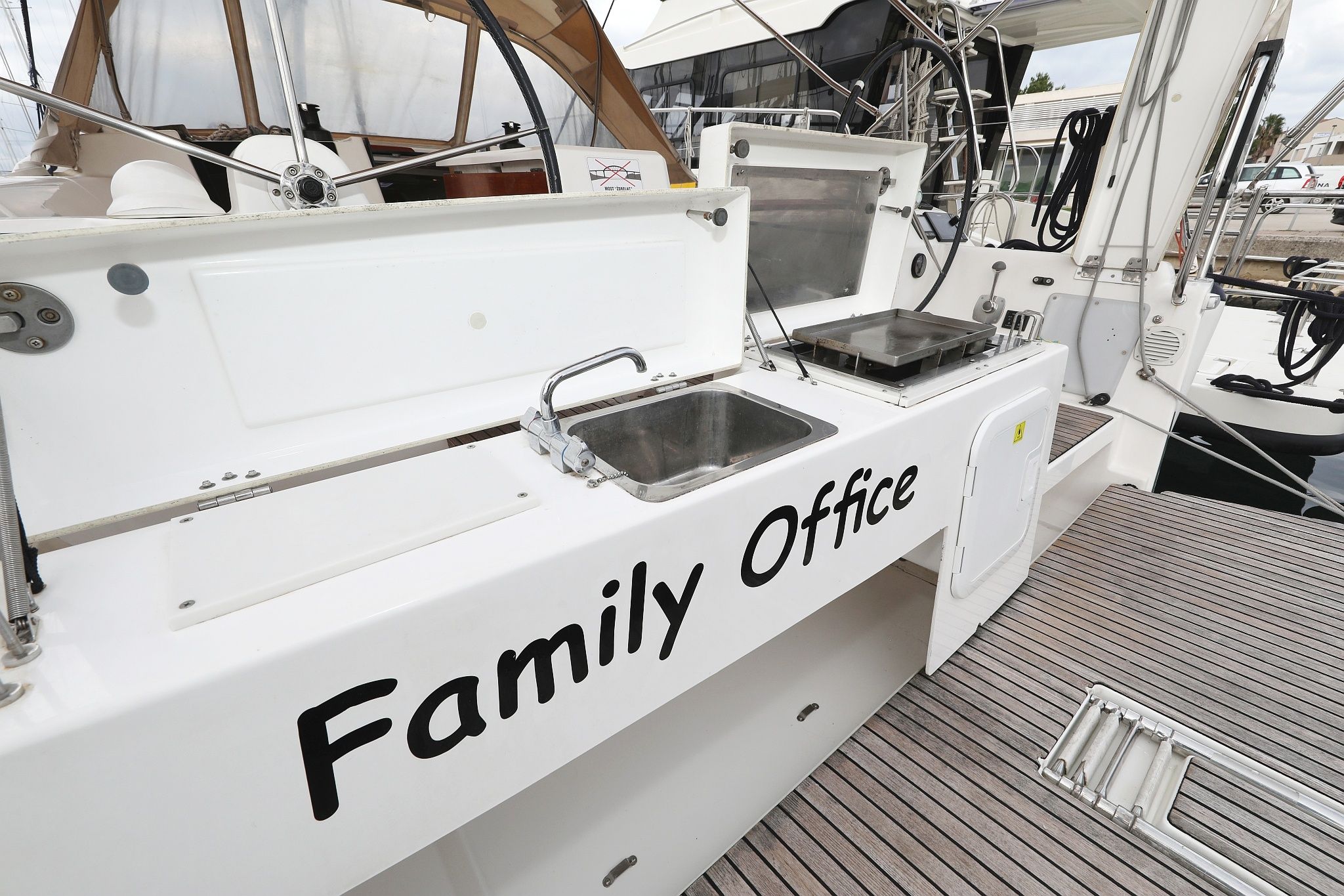 Dufour 412 | Family Office