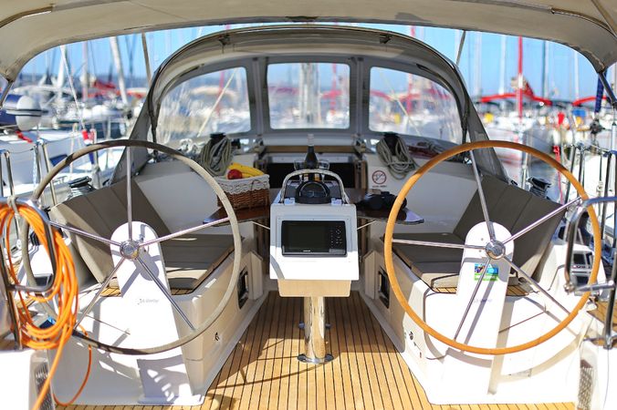 Bavaria Cruiser 37 | Oracle