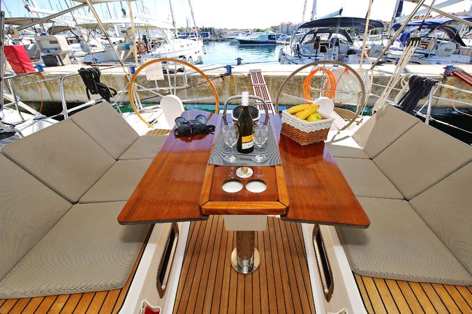 Bavaria Cruiser 37 | Oracle