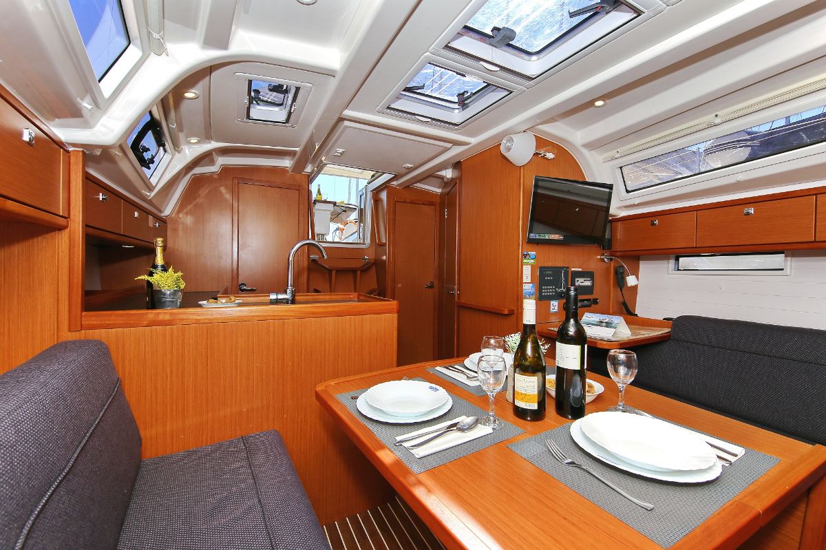 Bavaria Cruiser 37 | Oracle