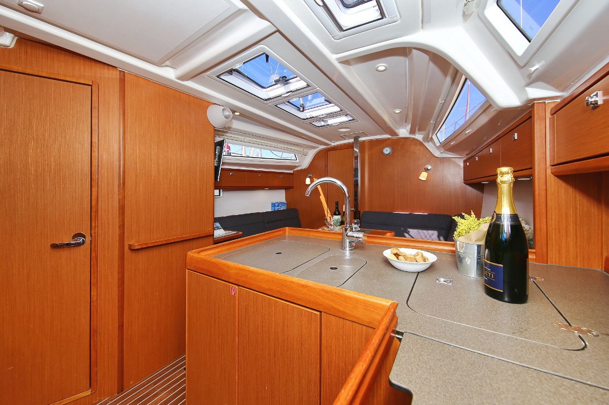 Bavaria Cruiser 37 | Oracle