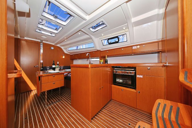 Bavaria Cruiser 37 | Oracle