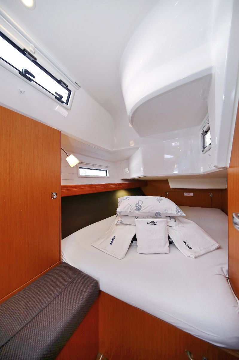 Bavaria Cruiser 37 | Oracle