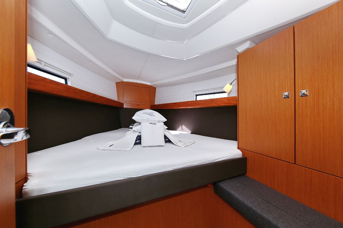 Bavaria Cruiser 37 | Oracle