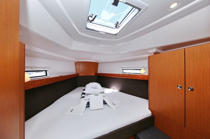 Bavaria Cruiser 37 | Oracle