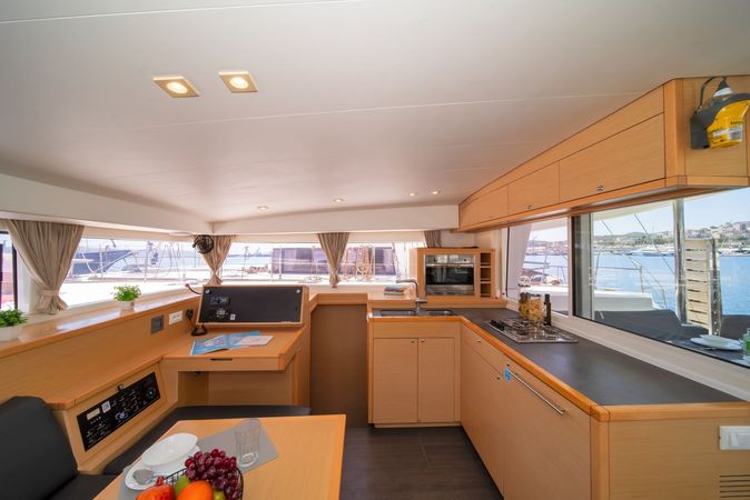 Lagoon 400 S2 | Callisto