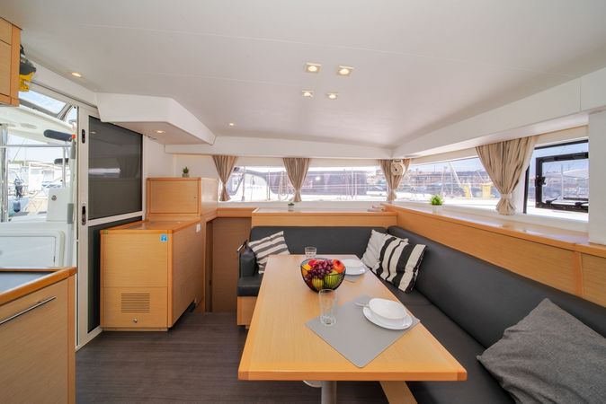 Lagoon 400 S2 | Callisto