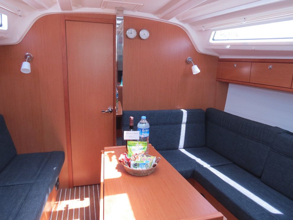 Bavaria Cruiser 37 | Anemos