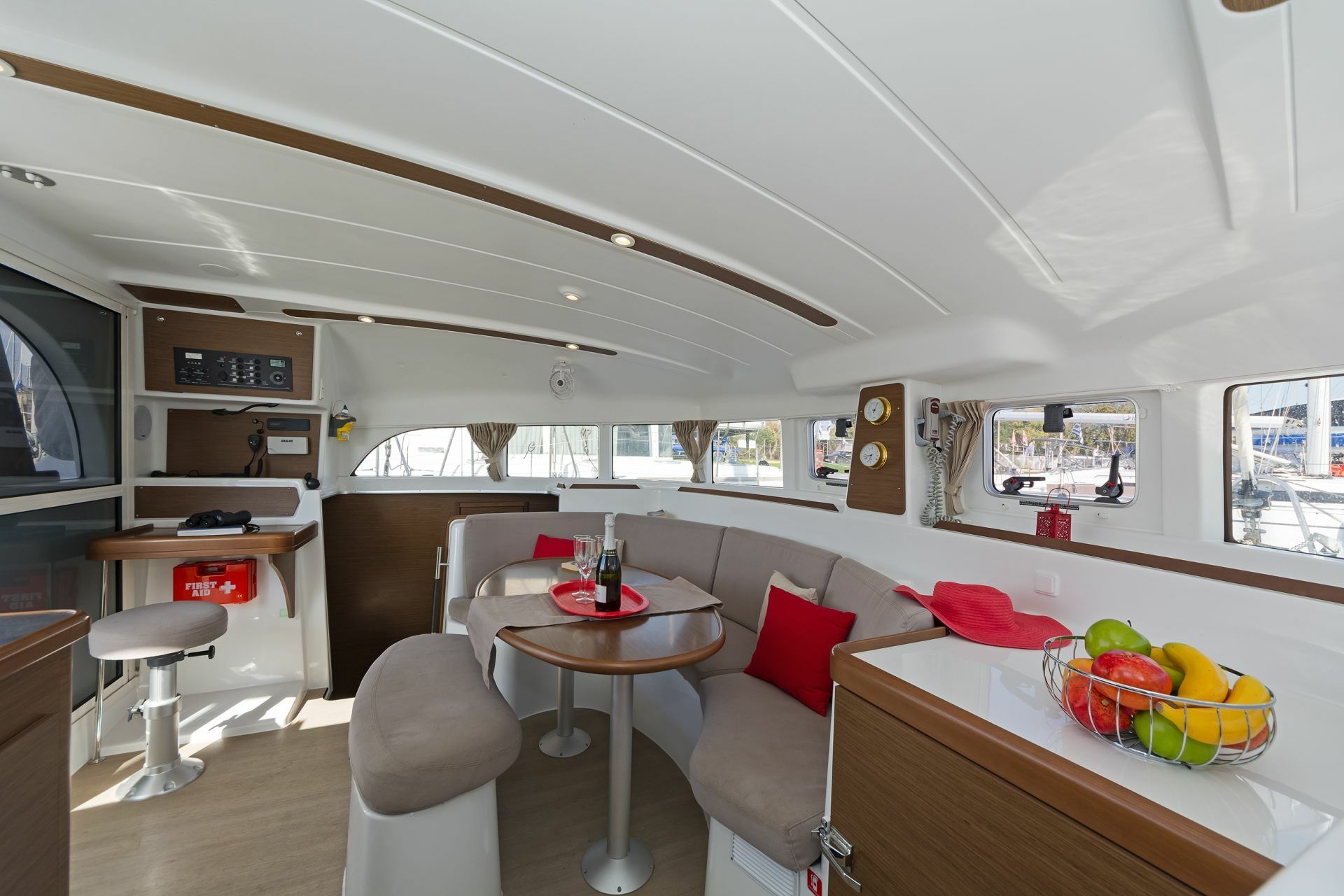 Lagoon 380 S2 | Eleven