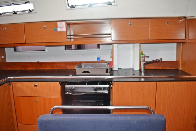 Bavaria Cruiser 45 | Tiha