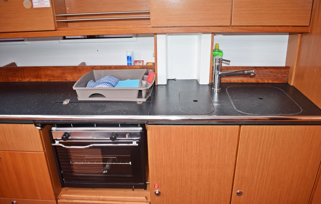 Bavaria Cruiser 45 | Tiha