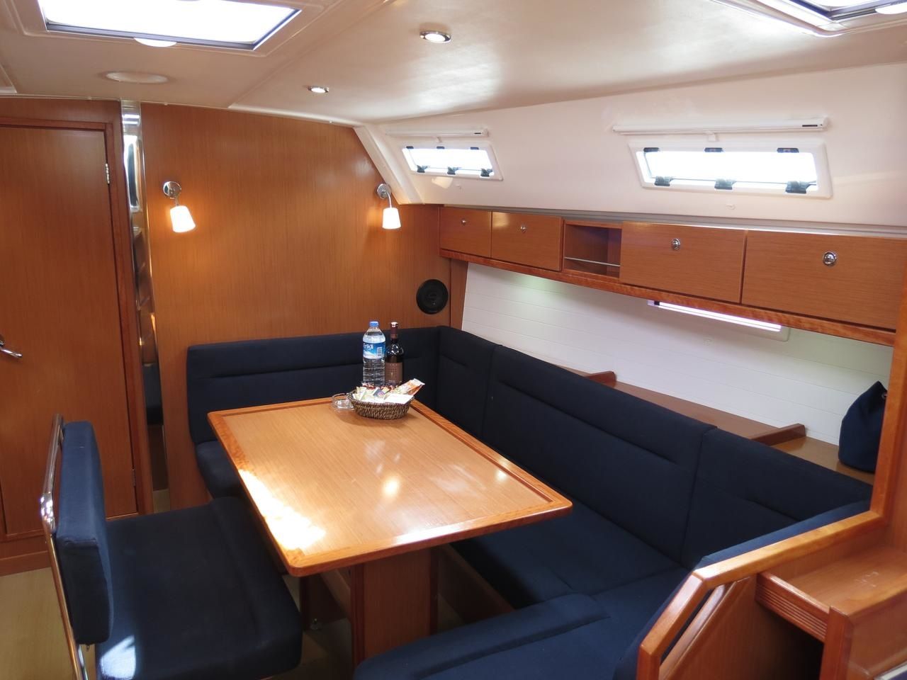 Bavaria Cruiser 40 | Almina
