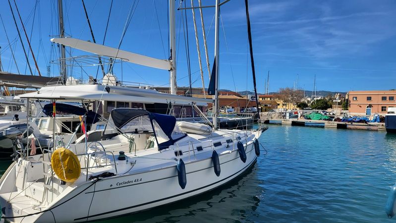Beneteau Cyclades 43.4 | Latitud 4