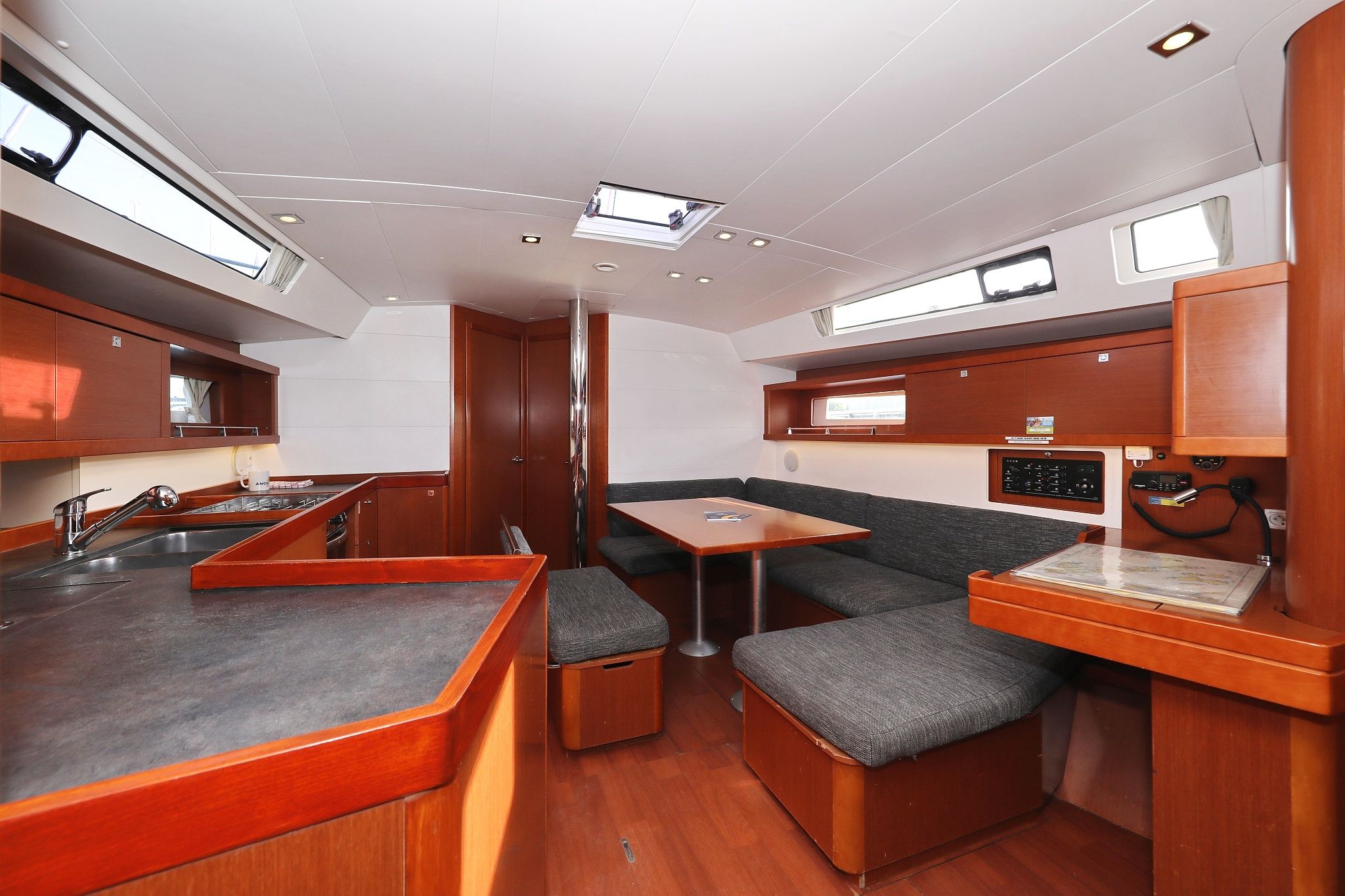 Beneteau Oceanis 45 | Zephyra