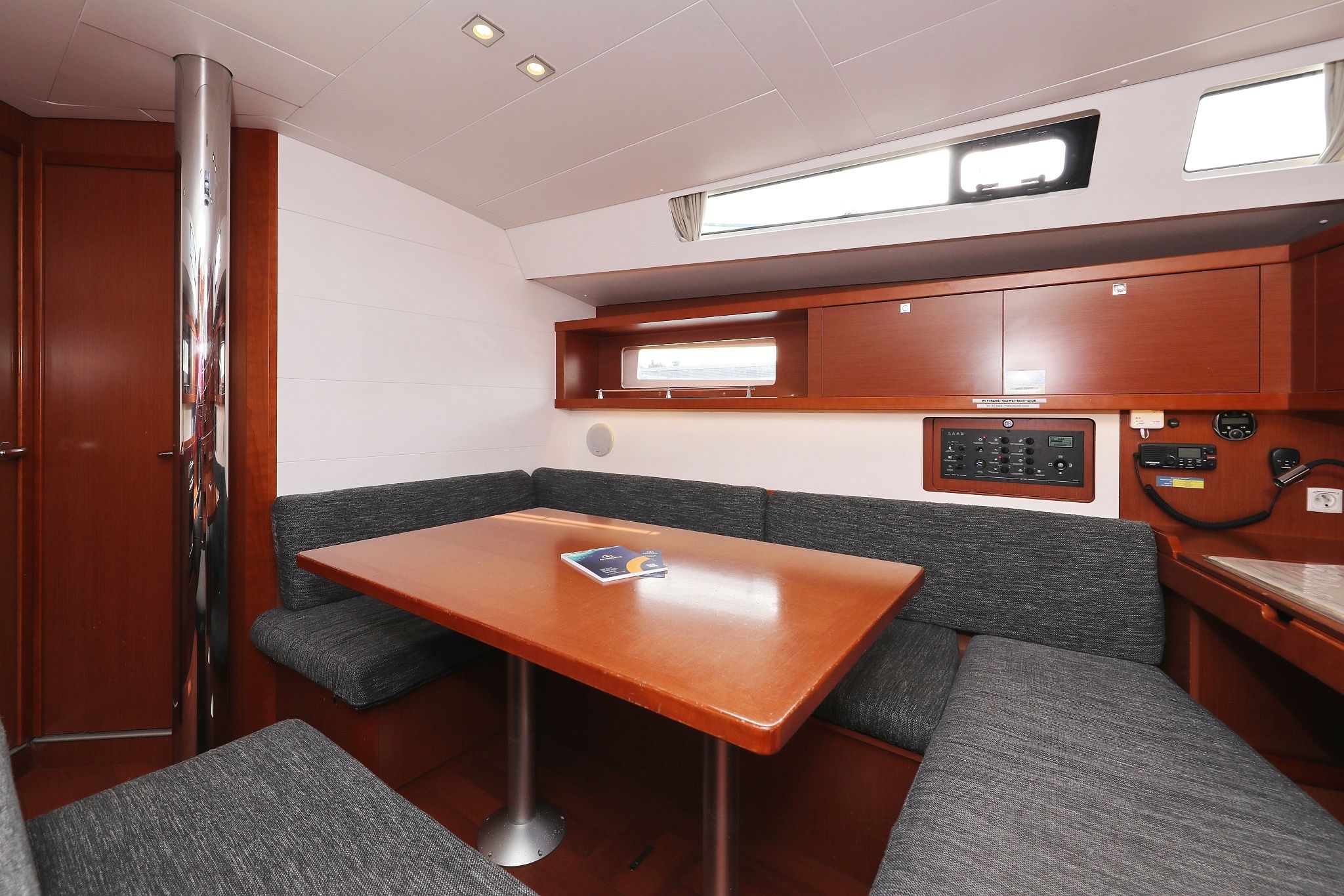 Beneteau Oceanis 45 | Zephyra