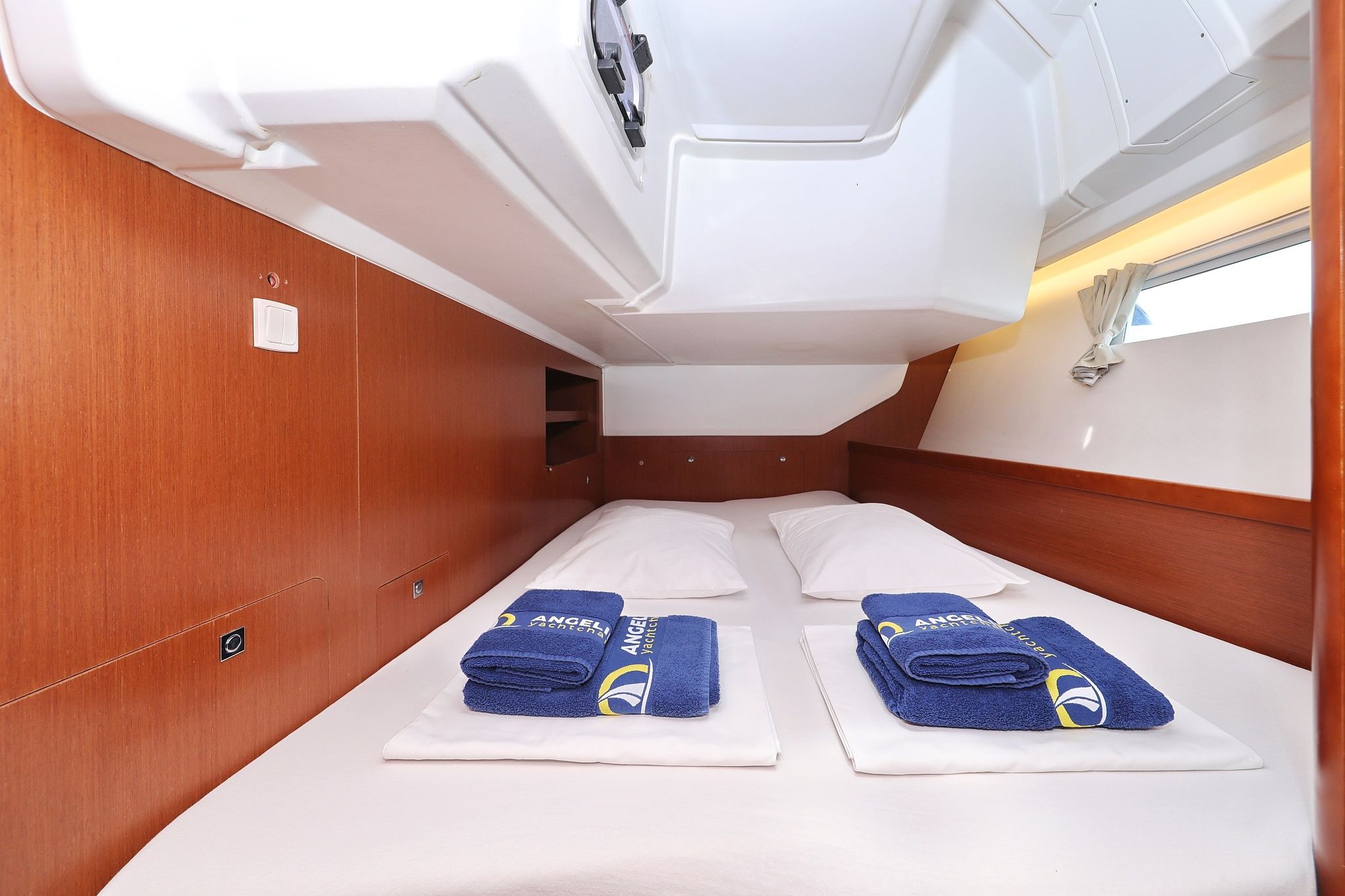 Beneteau Oceanis 45 | Zephyra