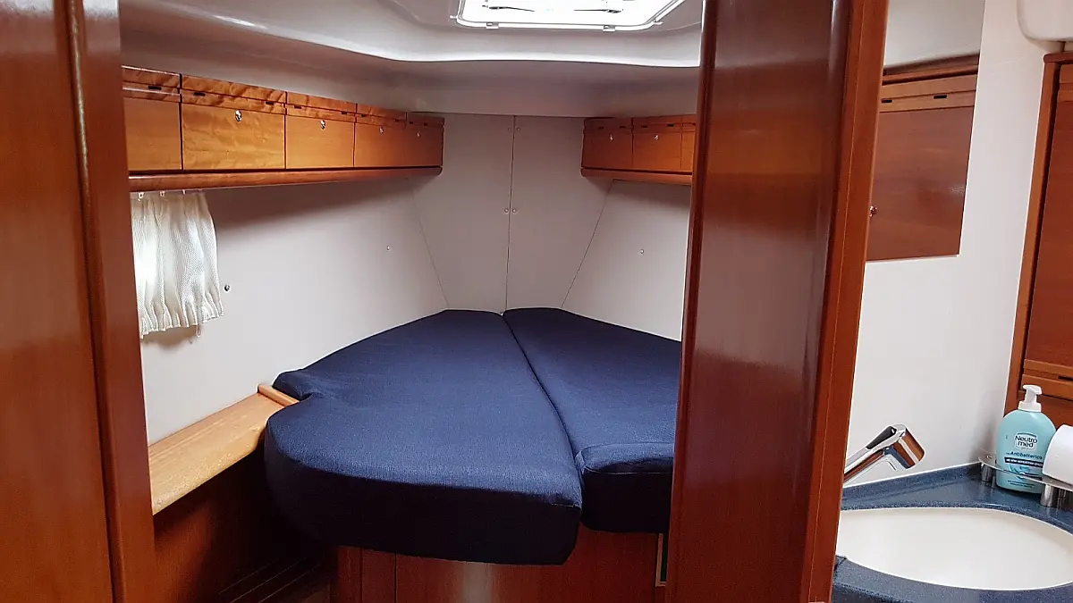 Bavaria Cruiser 40 | Black Pearl