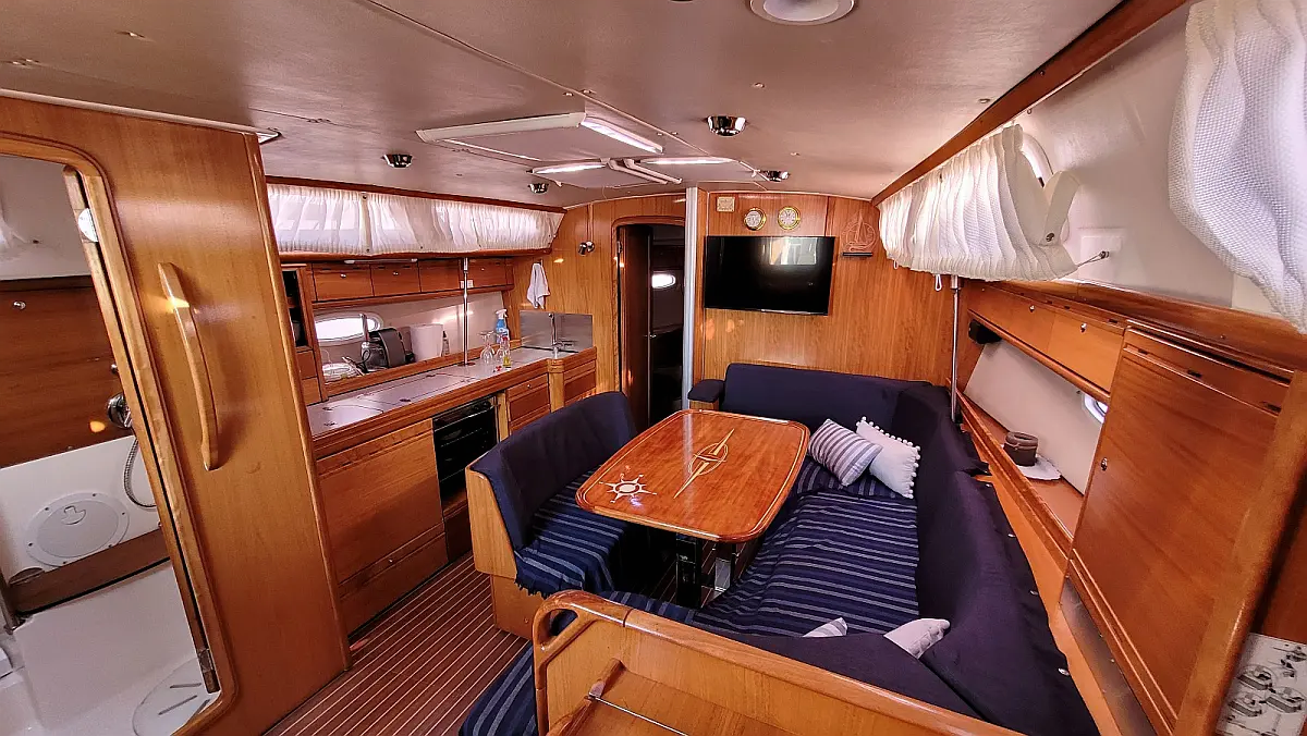 Bavaria Cruiser 40 | Black Pearl