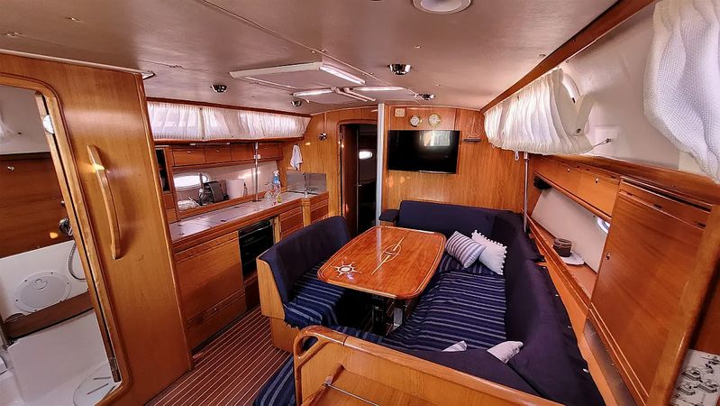 Bavaria Cruiser 40 | Black Pearl