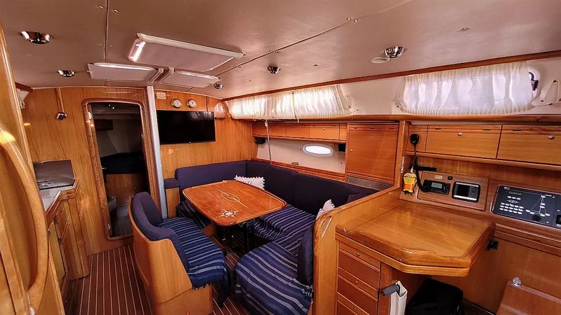 Bavaria Cruiser 40 | Black Pearl