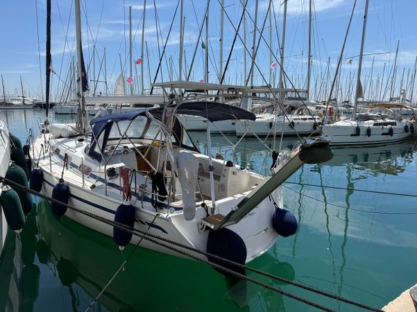 Bavaria Cruiser 40 | Black Pearl