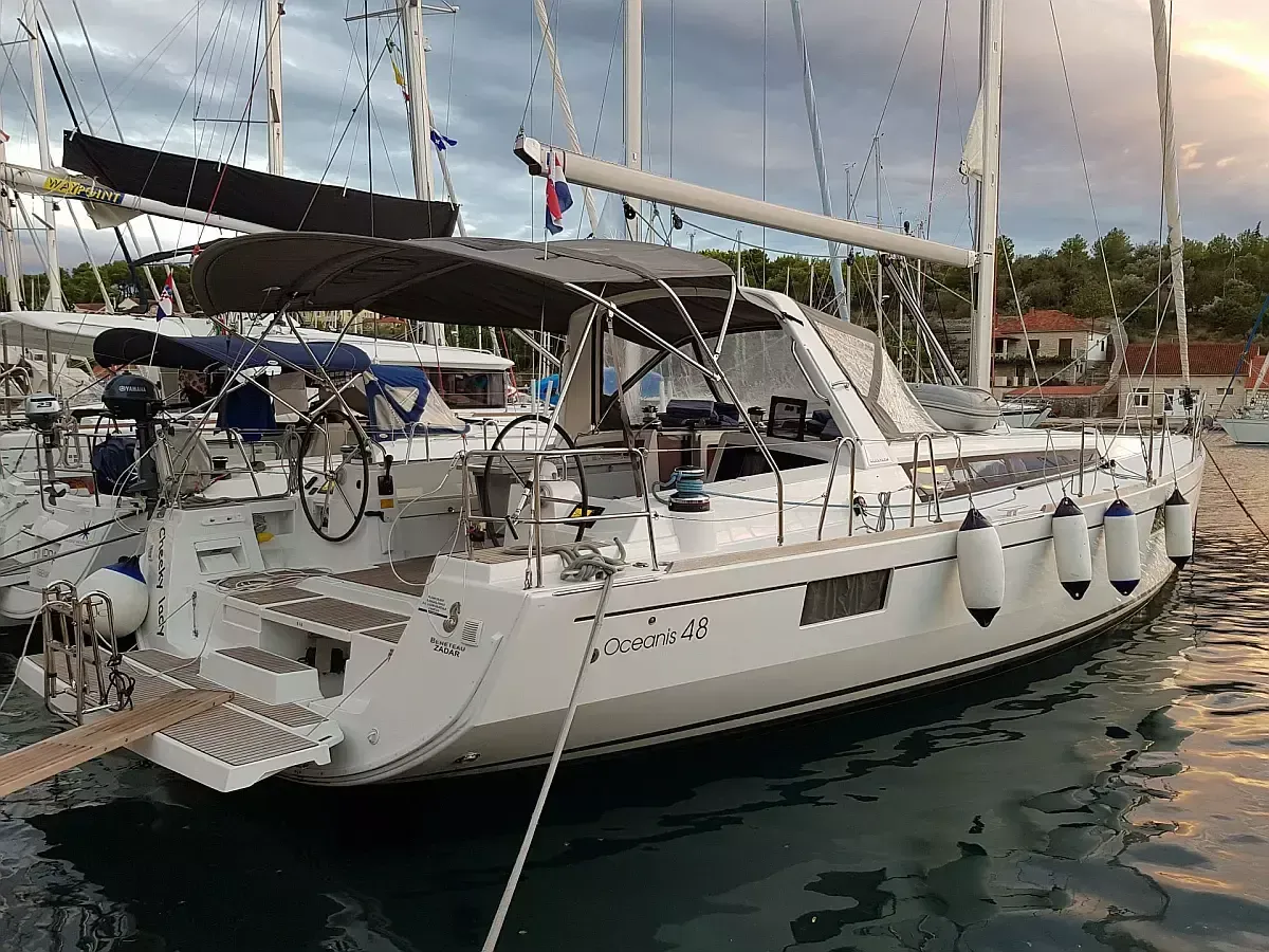 Oceanis 48